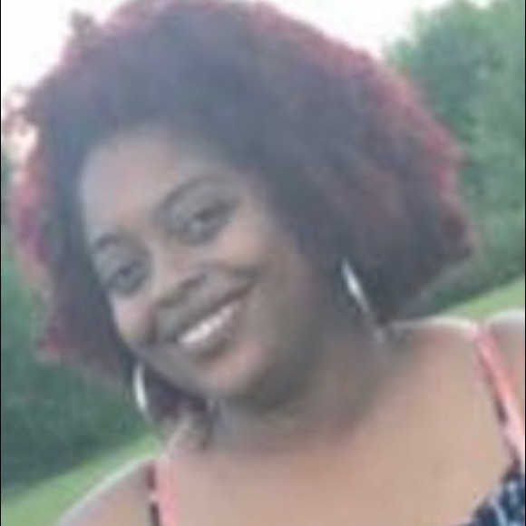 Meet your Posher, Erica - Picture 1 of 1